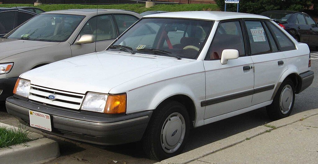 88-90_Ford_Escort_LX_5-door