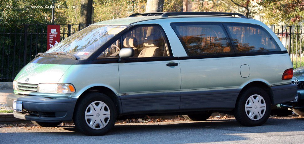 Toyota-Previa-CR