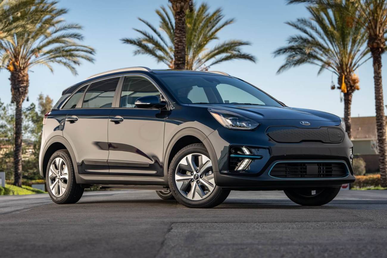 2019-kia-niro-ev-exterior-hevcars-23