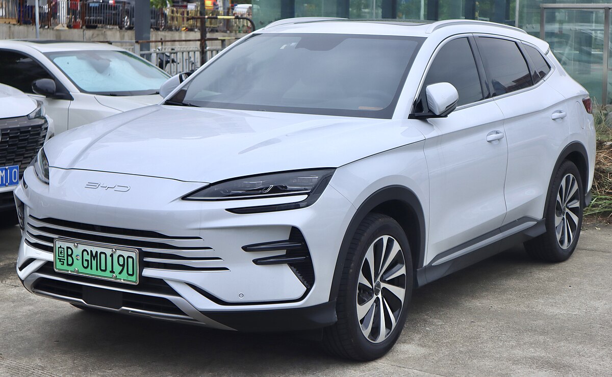 2023_BYD_Song_Plus_DM-i_front
