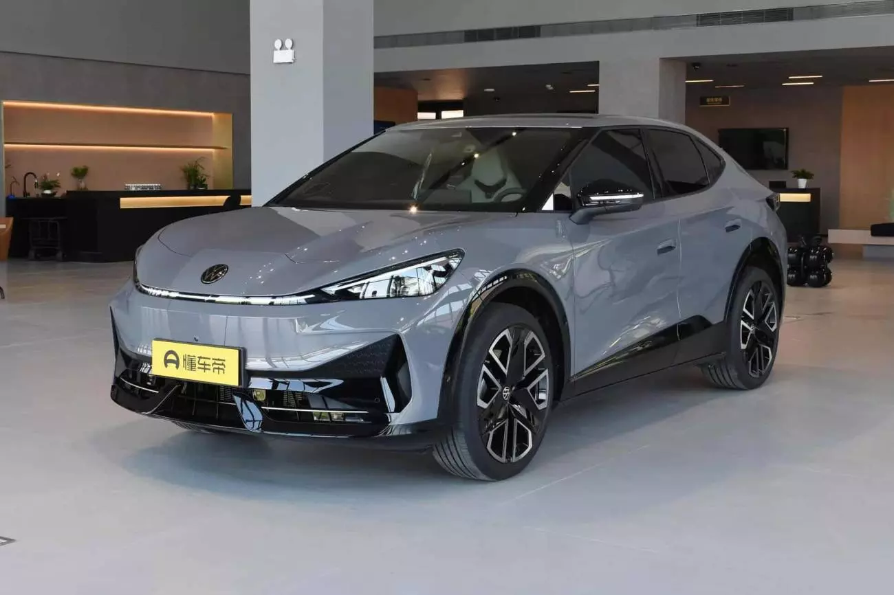 getmaximum-salon-avtomobiliv-kupyty-volkswagen-id-unix-2024-1-1