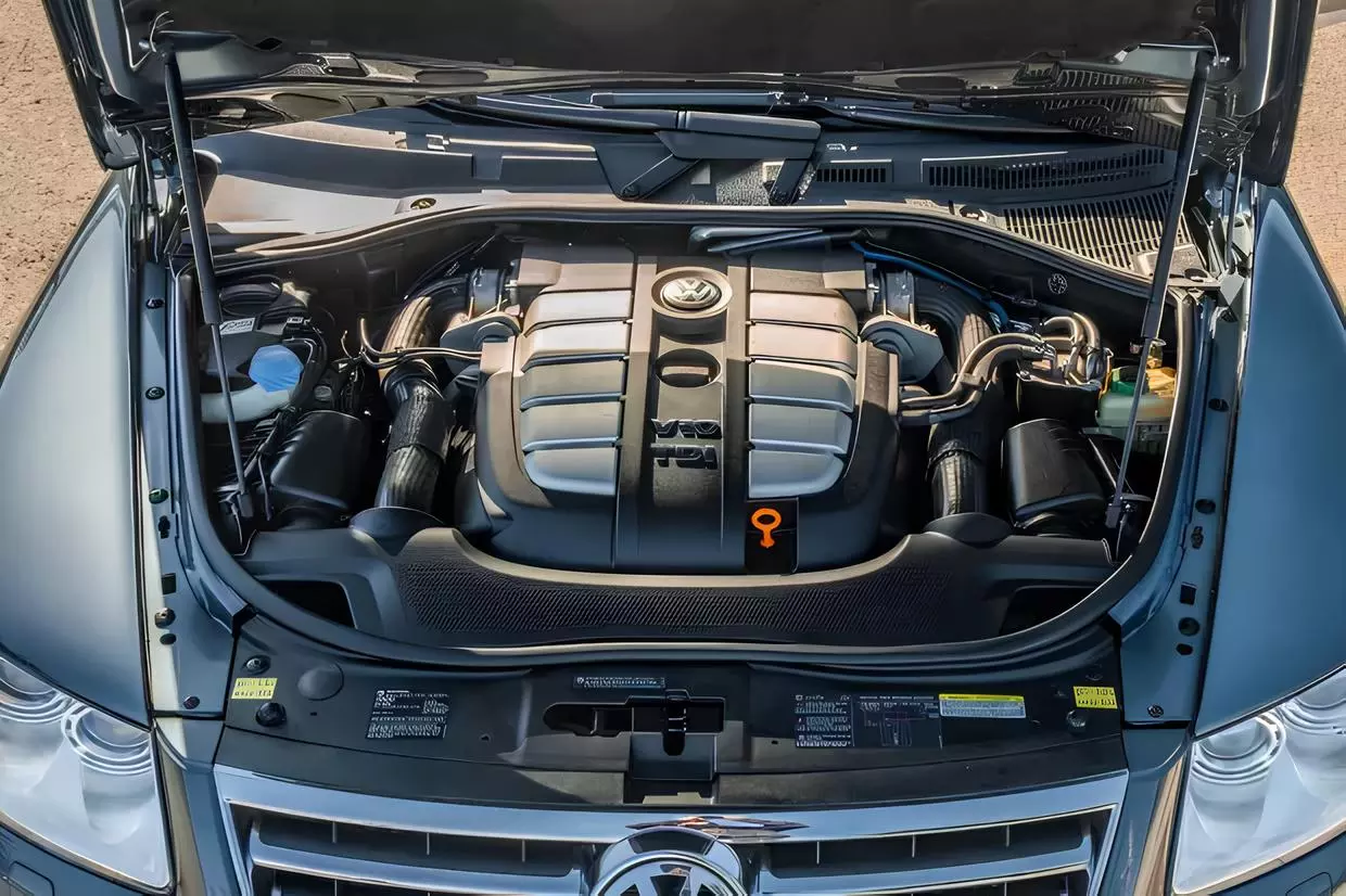 2007_volkswagen_touareg_vw-touareg-v10-tdi-332-63307