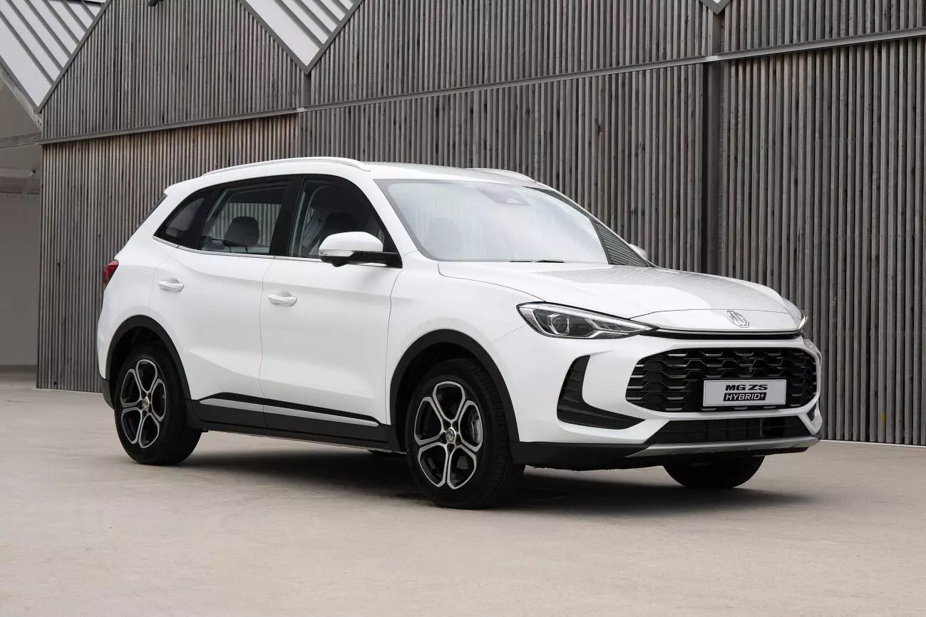 2025-mg-zs-hybrid-plus-6