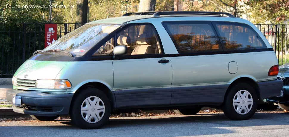 Toyota-Previa-CR