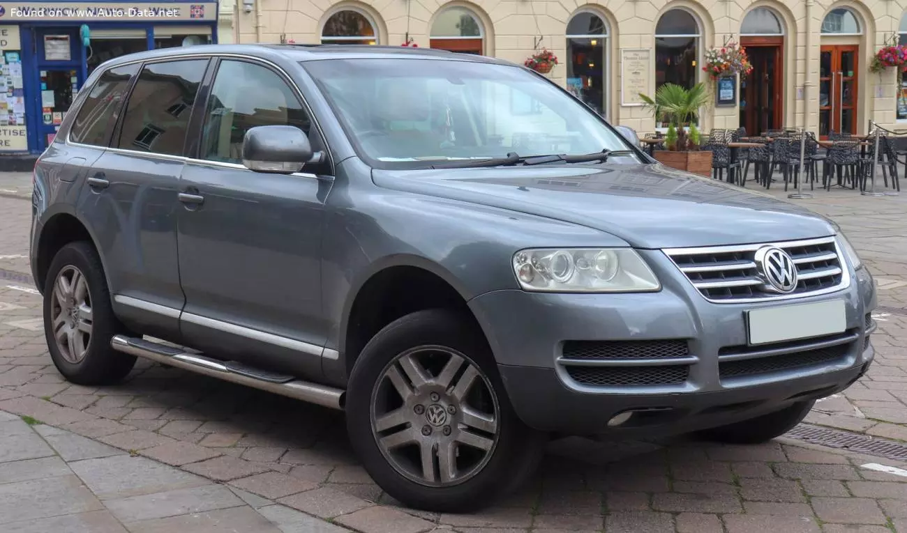 Volkswagen-Touareg-I-7L