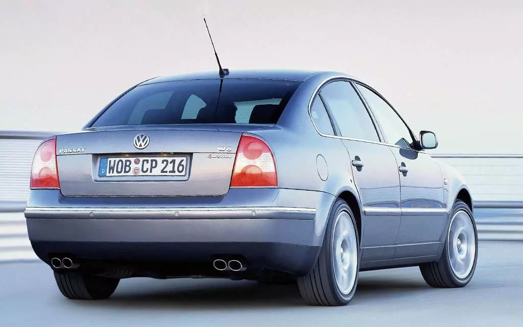 volkswagen-passat-w8-2001