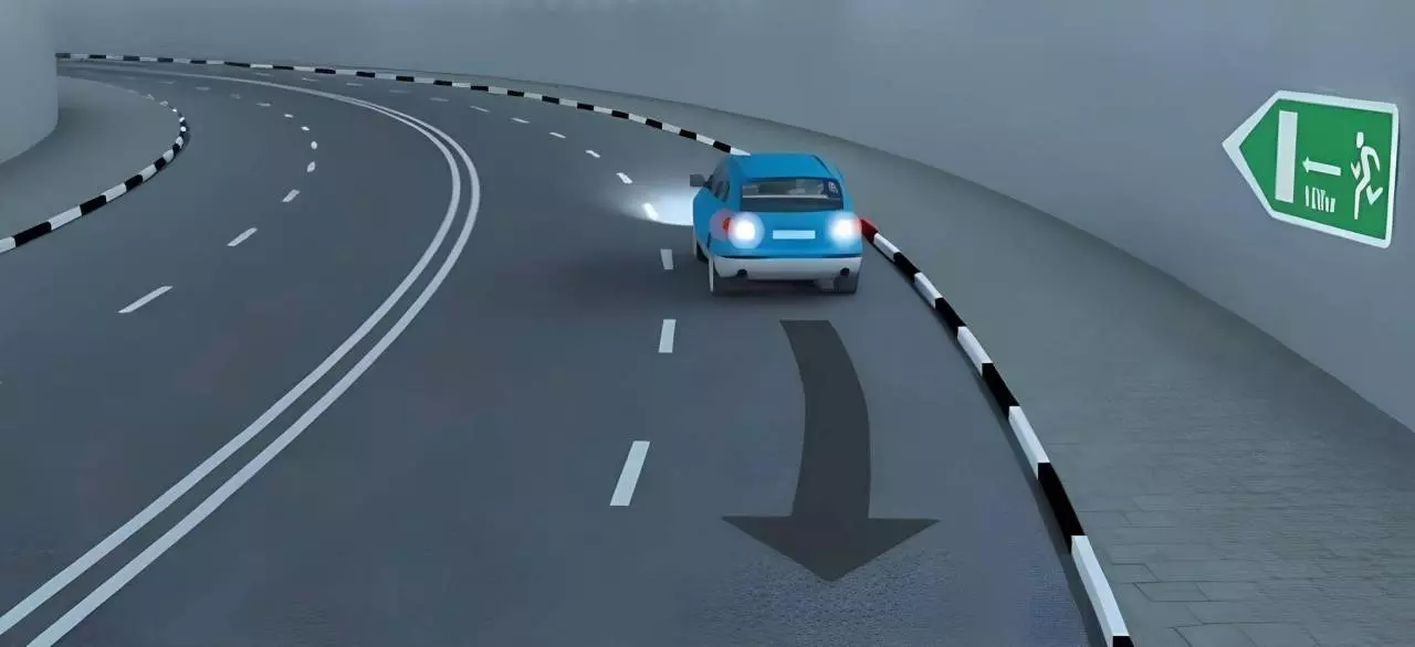 П10.10 - рух заднім ходом у тунелях заборонено